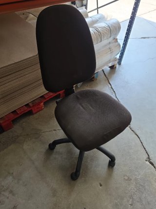 Silla de oficina marron