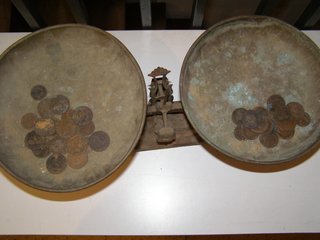 Balanza Romana Antigua con Pesas