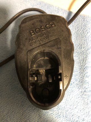 Taladro Bosch con Batería y Cargador