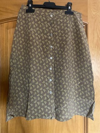 Conjunto blusa y falda estampado