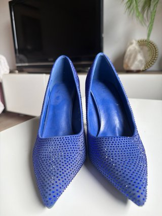 Zapatos de tacón azules brillantes talla 39