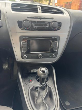 SEAT Leon 2011 rojo