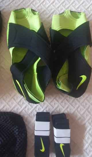 Nike Studio Wrap Pack Talla 38.5 Nuevas