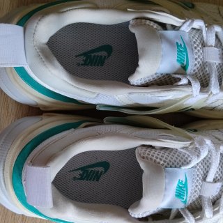 Zapatillas Nike V2K Run Blancas/Cactus