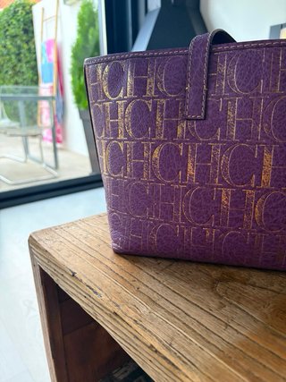 Bolso Carolina Herrera Morado y Dorado
