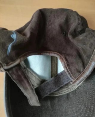 Gorra Adolfo Domínguez Marrón