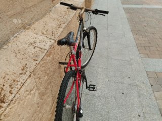 Bicicleta de montaña BH con suspensión