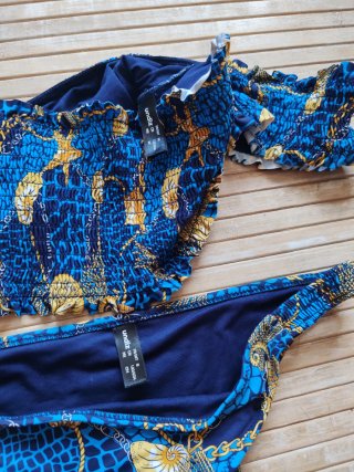 Bikini Undiz Talla M(Top) S (Bragas) Azul y Dorado