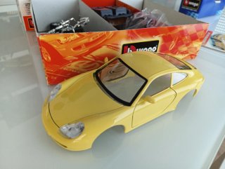 Maqueta Bburago Porsche 911 Carrera 1997