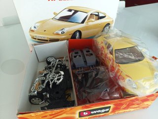 Maqueta Bburago Porsche 911 Carrera 1997