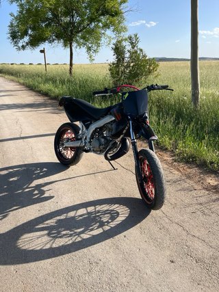 Gilera SMT 2007 Supermotard Negra