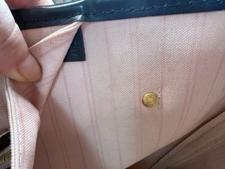 Bolso Louis Vuitton Damier con neceser