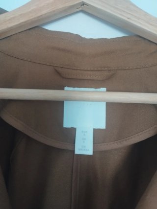 Abrigo gabardina marrón