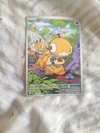 Carta Pokémon VMAX Pikachu Gigamax