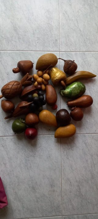 Frutas madera decorativas mesa