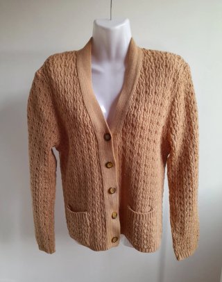 Jersey beige con botones