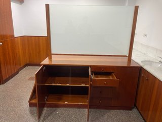 Mueble divisorio madera cerezo cristal