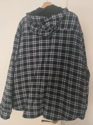 Chaqueta Zara cuadros con capucha Talla L