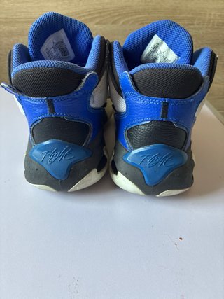 Botines Jordan Azul y Blanco