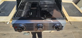 Barbacoa Naterial Kuru + plancha