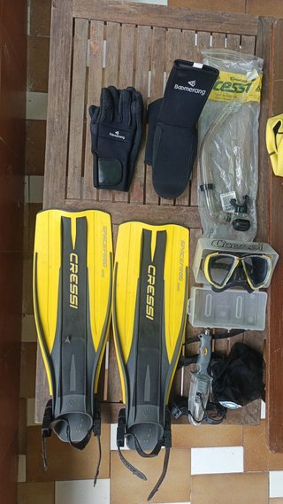 Kit buceo Cressi aletas, máscara, tubo