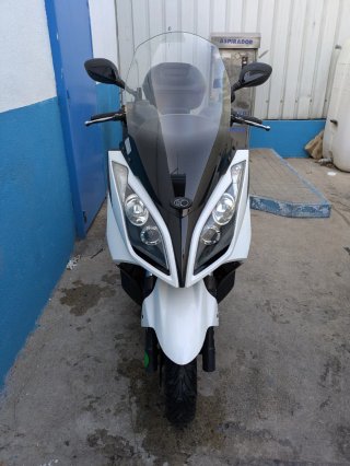 Kymco Superdink 300 Negra