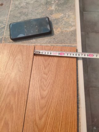 Suelo vinílico adhesivo imitación madera