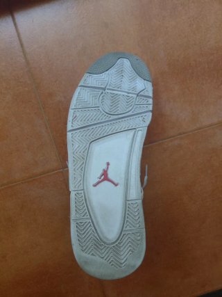 Air Jordan 4 Retro White Oreo