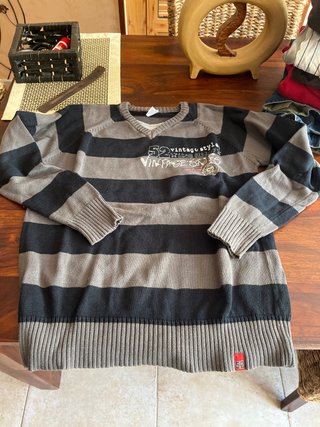 Jersey rayas V-neck hombre