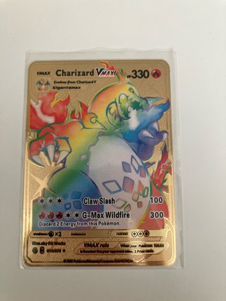 Cartas Pokémon Charizard VMAX y Pikachu