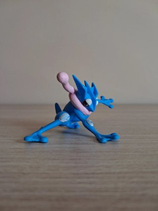 Figura Greninja Pokémon Azul