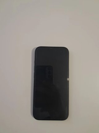 iPhone 15 128GB