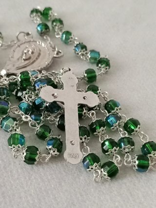 Rosario vintage con cristalli verde smeraldo