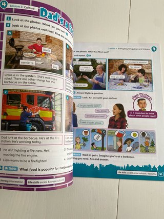 Amazing Rooftops 4 Class Book (Spain)