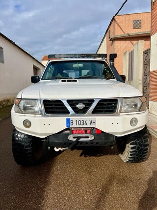 Nissan Patrol gr y61 om606