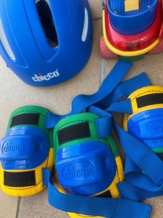 Set Patinaje Chicco Casco y Protecciones