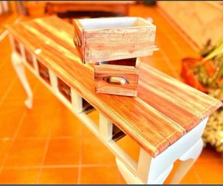 Mueble auxiliar madera y espejo