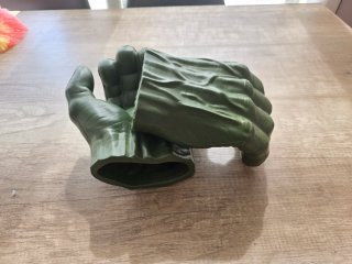 Puños de Hulk Juguete