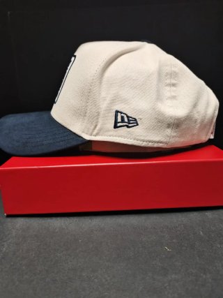 Gorra New Era 9Forty Beige y Azul Talla única