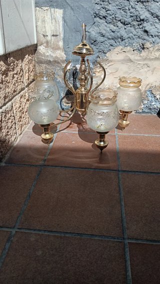 Lámpara de techo dorada 5 tulipas