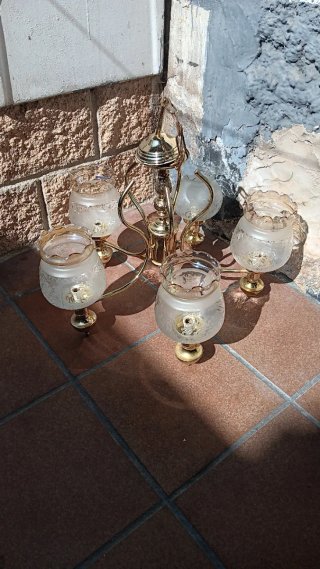Lámpara de techo dorada 5 tulipas