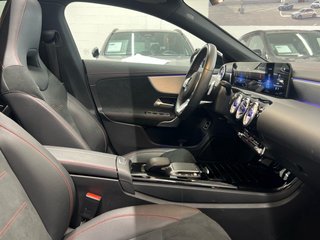 Mercedes-Benz CLA 250 e COUPE con techo