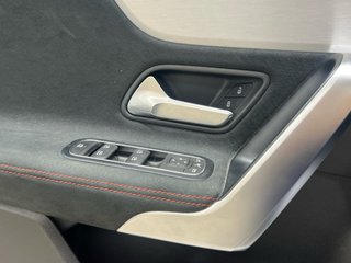 Mercedes-Benz CLA 250 e COUPE con techo