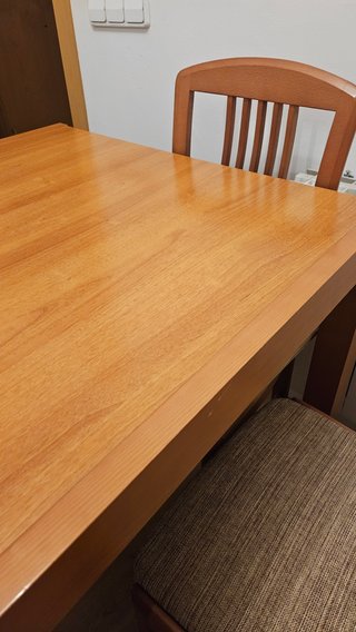 Mesa comedor extensible + 4 sillas madera
