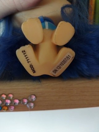 Muñeca Vip Pets pelo Azul con auriculares
