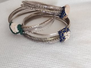 3 braccialetti decorati