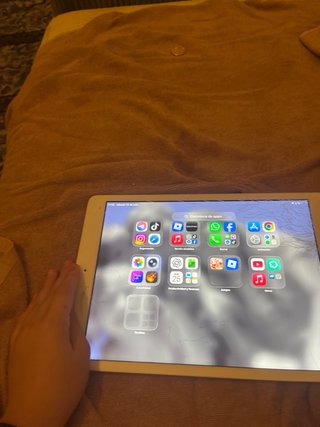iPad 7ª Gen con arreglo de pantalla incluido