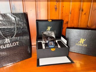 Reloj Hublot Negro/Azul