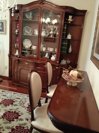 Mueble de salón comedor + mesa comedor y sillas