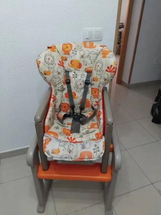 Trona y mesa escritorio infantil 2 en 1